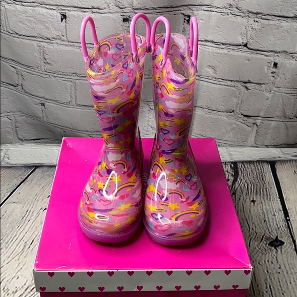 Olive & Edie Other - OLIVE & EDIE LIGHT UP RAIN BOOTS